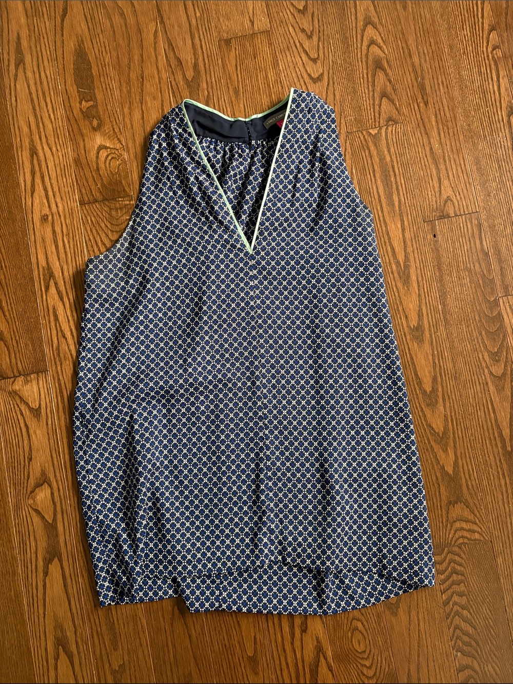 Vince Camuto Navy Geometric V-Neck Sleeveless Top with Light Green Trim